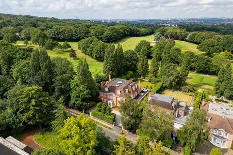 8 bedroom house for sale, Winnington Road, London N2