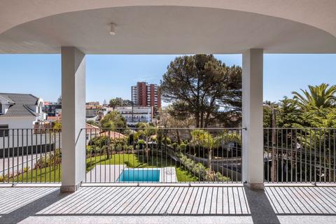 3 bedroom apartment, Estoril Terrace