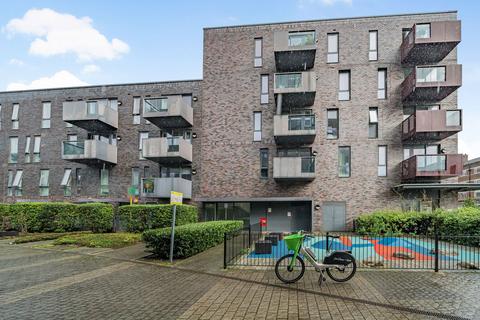 Flat 20, Hierro Court, 17 Bermuda Way, London, E1 4GB