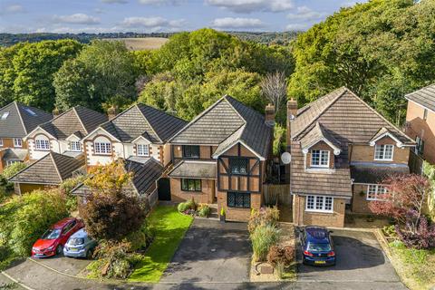 4 bedroom detached house for sale, Foxhill Close, High Wycombe HP13