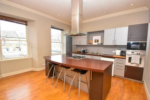 3 bedroom flat for sale, 68 Newington Road, Newington, Edinburgh