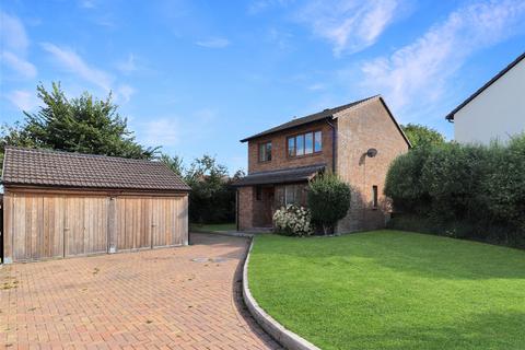 4 bedroom detached house for sale, Lagoon View, West Yelland, Barnstaple, Devon, EX31