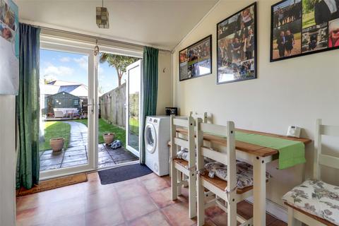 19 Burrough Road, Northam, Bideford, EX39 1BU
