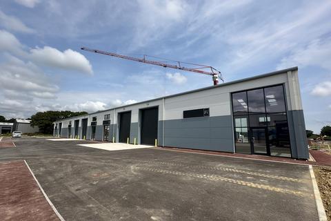 Industrial unit to rent, Diamond Drive, Hailsham BN27