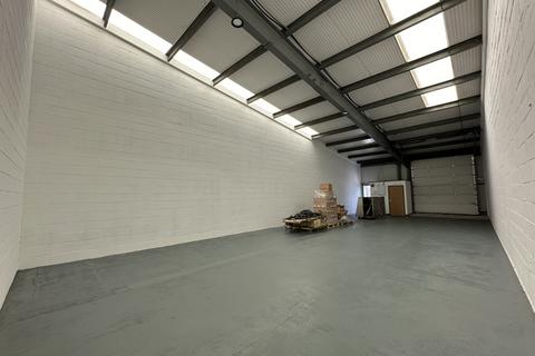 Industrial unit to rent, Golden Cross BN27