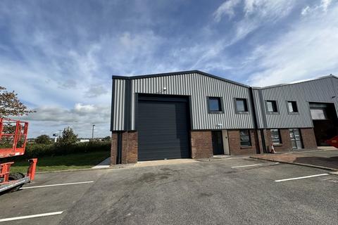 Industrial unit to rent, Hammonds Drive, Eastbourne BN23