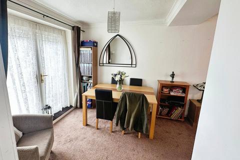 6 Cosham Road, Manchester, M22 5AL