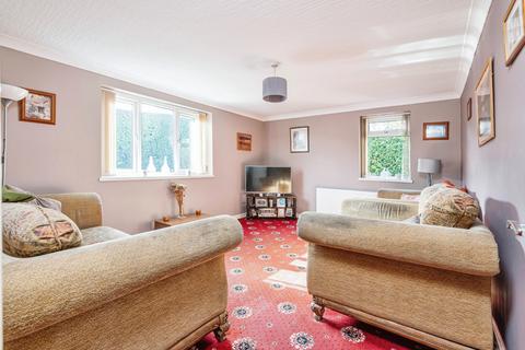 3 bedroom bungalow for sale, Dean Beck Avenue, West Yorkshire BD6