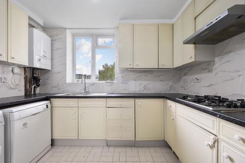 2 bedroom apartment to rent, Rayners Road, London SW15