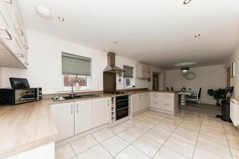 24 Bellflower Road, Grimsby, DN33 3AZ