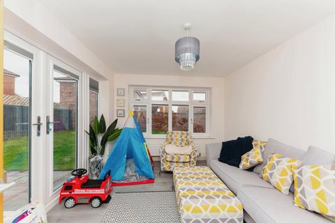 24 Bellflower Road, Grimsby, DN33 3AZ