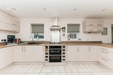 24 Bellflower Road, Grimsby, DN33 3AZ