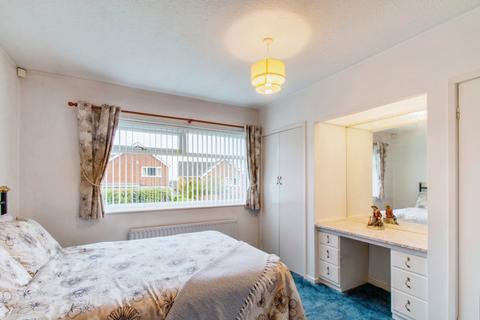 2 bedroom bungalow for sale, Harwill Grove, Morley LS27