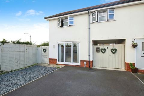 3 bedroom end of terrace house for sale, Rhyl Coast Road, Denbighshire LL18