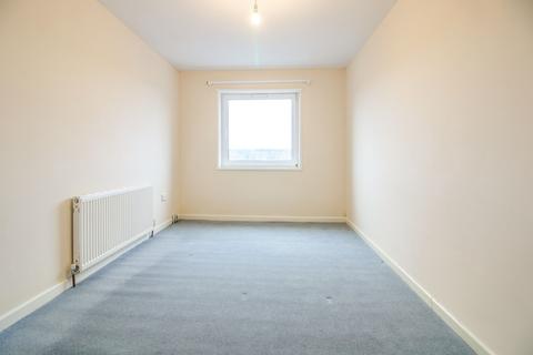 2 bedroom flat to rent, Dickson Avenue, Dundee DD2