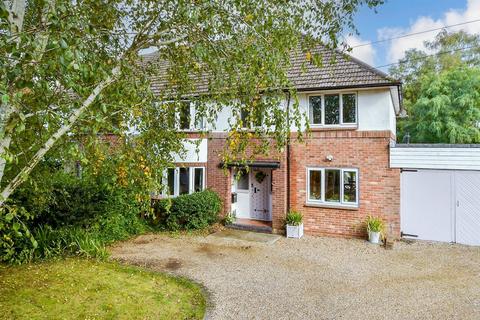 4 bedroom semi-detached house for sale, Willington Street, Maidstone, Kent