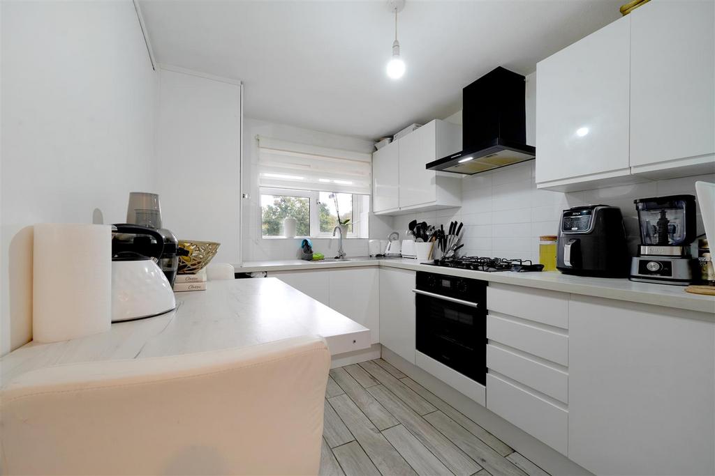 3 Sheppards Court, Horsenden Lane North - TCJNpnsq