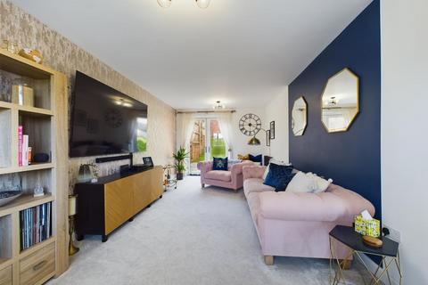 19 Browning Place, Coulsdon, CR5 3FN