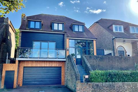 4 bedroom detached house for sale, Park Avenue, Eastbourne