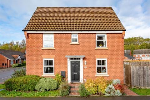 3 bedroom end of terrace house for sale, 24 Chalmers Road, Baggeridge Village, Dudley