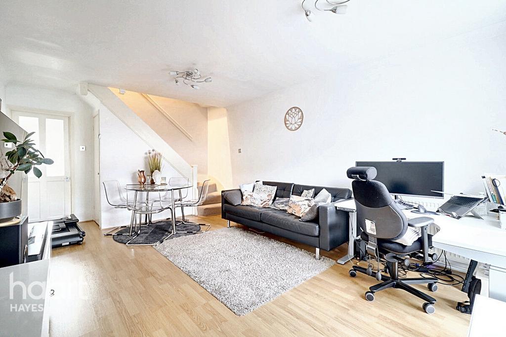 Cleave Avenue, Hayes 2 bed terraced house for sale £425,000