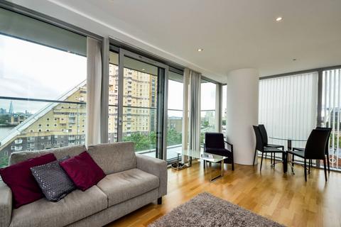 1 bedroom flat to rent, Landmark West Tower, Canary Wharf, London, E14