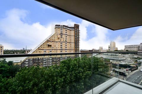 1 bedroom flat to rent, Landmark West Tower, Canary Wharf, London, E14