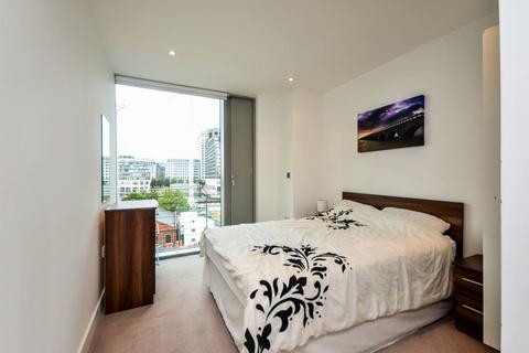 1 bedroom flat to rent, Landmark West Tower, Canary Wharf, London, E14