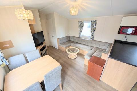 2 bedroom static caravan for sale, New Romney Holiday Park