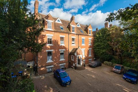 2 bedroom ground floor maisonette for sale, New Dover Road, Canterbury