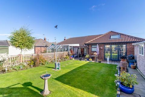 2 bedroom semi-detached bungalow for sale, Derwent Road, Harrogate