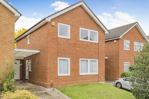 6 Oakham Drive, Bromley, BR2 0XE