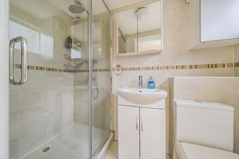 6 Oakham Drive, Bromley, BR2 0XE