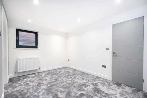 2 bedroom apartment to rent, Colney Hatch Lane, London, N10