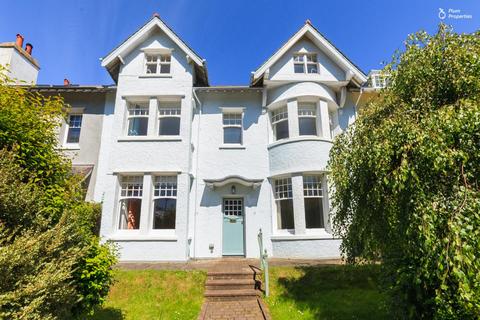 4 bedroom terraced house to rent, Cronkbourne Road, Douglas