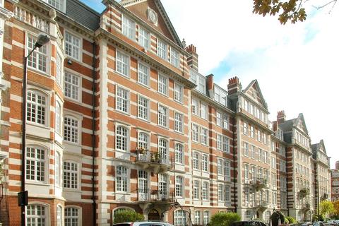 4 bedroom apartment to rent, Hanover House, St John's Wood High Street, London, NW8