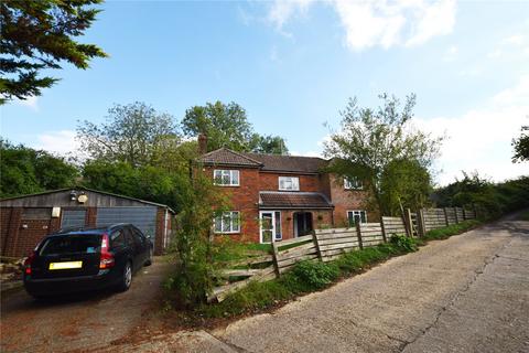 3 bedroom detached house for sale, Waterbrook Road, Alton, Hampshire, GU34