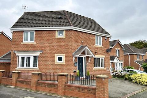 3 bedroom detached house for sale, Mace Street, Cradley Heath