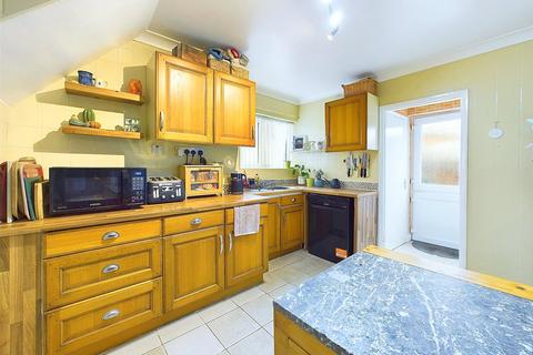 7 Field Road, Stainforth, Doncaster, DN7 5AQ