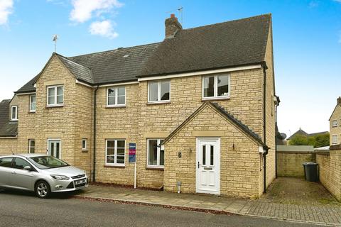 3 bedroom terraced house for sale, Cedar Drive, Witney OX28