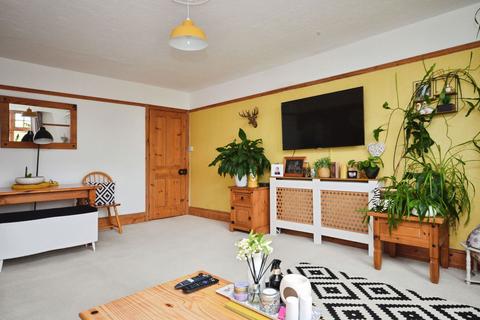 3 bedroom flat for sale, Norfolk Road, Littlehampton