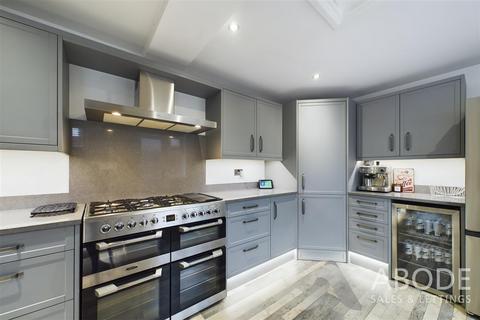 9 Arundel Drive, Cheadle, Stoke-on-trent, ST10 1YX