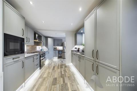 9 Arundel Drive, Cheadle, Stoke-on-trent, ST10 1YX