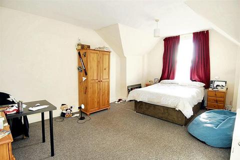 2 bedroom flat to rent, 2 Lockyer Road, Plymouth PL3