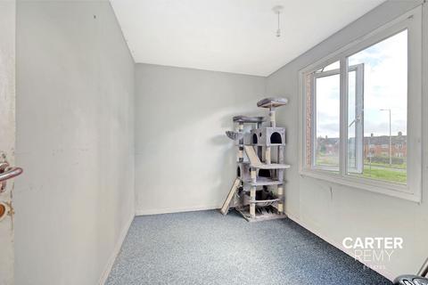 17 Alexandra Close, Grays, RM16 4TT