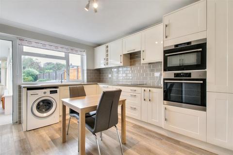 7 Hermione Close, Ferring, Worthing, BN12 6PZ