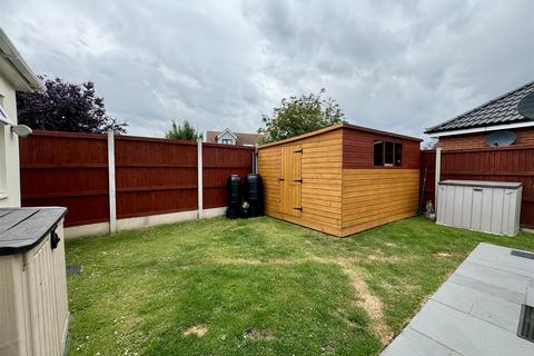 37 Burrs Road, Clacton-on-sea, CO15 4LE