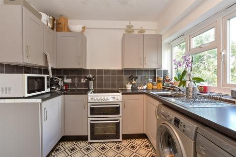 2 bedroom flat for sale, St. Stephen's Crescent, Brentwood, Essex