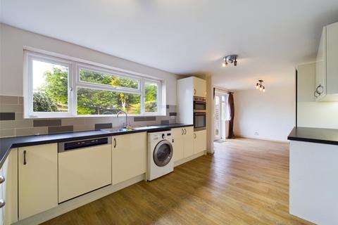 4 Elm Drive, Chinnor, OX39 4HH