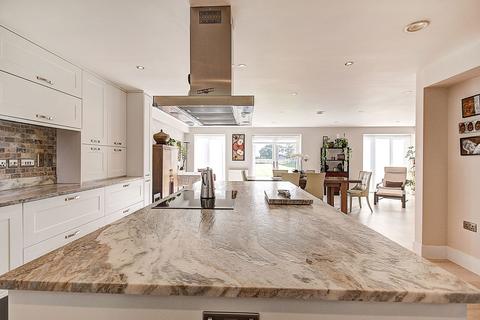 8, Picton Barns Ash Hey Lane, Picton, Chester, CH2 4HD